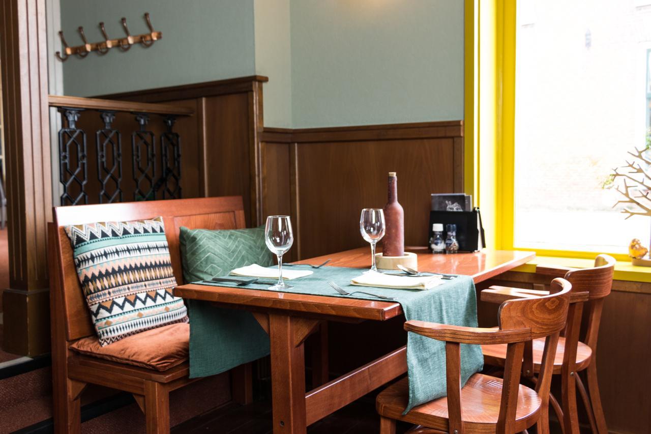Hotel Restaurant It Posthus Birdaard エクステリア 写真